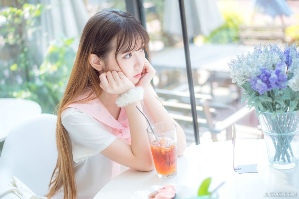 “喏！”